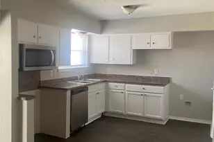 5015 Dupont Dr, Dallas, TX 75216 - Photo 6