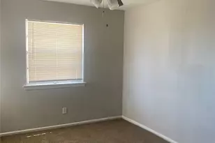 5015 Dupont Dr, Dallas, TX 75216 - Photo 10