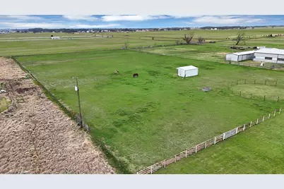 11692 Foutch Road, Pilot Point, TX 76258 - Photo 38