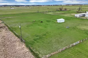 11692 Foutch Rd, Pilot Point, TX 76258 - Photo 38