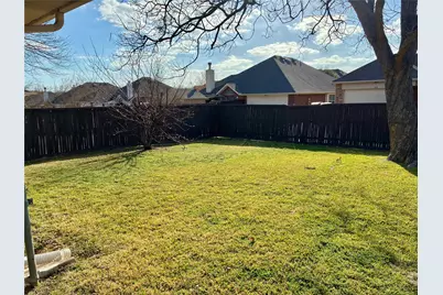 2405 Country Valley Road, Garland, TX 75041 - Photo 34