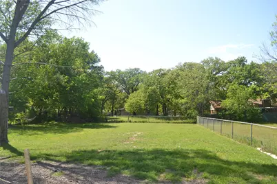 372 Shoreline Drive, Azle, TX 76020 - Photo 16