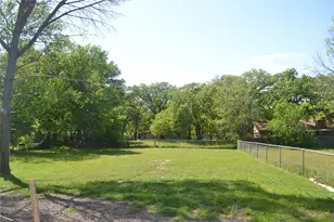 372 Shoreline Dr, Azle, TX 76020 - Photo 16