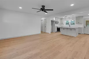 214 N Avenue P, Clifton, TX 76634 - Photo 6