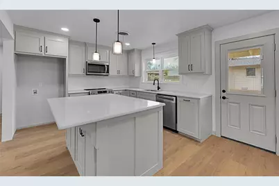 214 N Avenue P, Clifton, TX 76634 - Photo 10