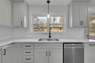 214 N Avenue P, Clifton, TX 76634 - Photo 14