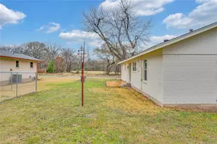 214 N Avenue P, Clifton, TX 76634 - Photo 32
