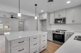 214 N Avenue P, Clifton, TX 76634 - Photo 12