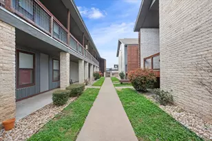 1368 S 12th St, Waco, TX 76706 - Photo 4