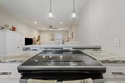 1368 S 12th Street, Waco, TX 76706 - Photo 14