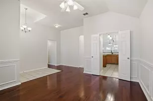 807 Kathryn Dr, Lewisville, TX 75067 - Photo 8