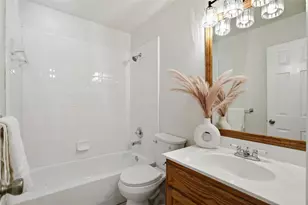 807 Kathryn Dr, Lewisville, TX 75067 - Photo 10