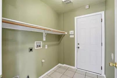 807 Kathryn Drive, Lewisville, TX 75067 - Photo 16