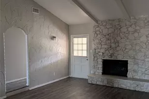 2009 Ming Dr, Edgecliff Village, TX 76134 - Photo 4