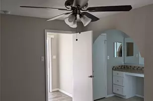 2009 Ming Dr, Edgecliff Village, TX 76134 - Photo 16