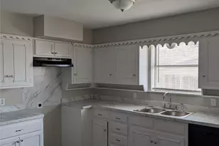 2009 Ming Dr, Edgecliff Village, TX 76134 - Photo 8