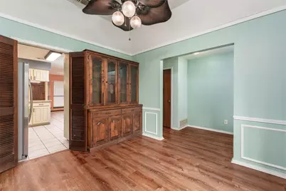 549 Greenwood Circle, Hurst, TX 76053 - Photo 6