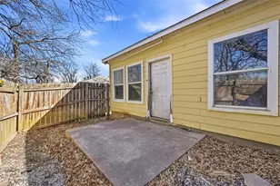 5961 Robinwood Ln, Little Elm, TX 75068 - Photo 12