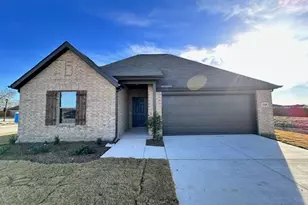 509 Brk Vw Dr, Van Alstyne, TX 75495 - Photo 2