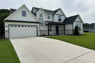 306 Village Way, Argyle, TX 76226 - Photo 2