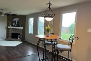 8301 Redheart St, Arlington, TX 76002 - Photo 6