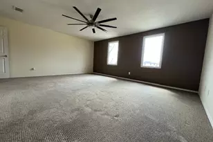 8301 Redheart St, Arlington, TX 76002 - Photo 10