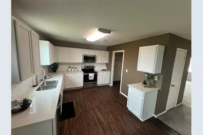 8301 Redheart Street, Arlington, TX 76002 - Photo 8