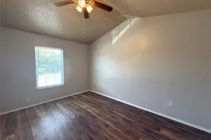 2250 Aspen Dr, Dallas, TX 75227 - Photo 10