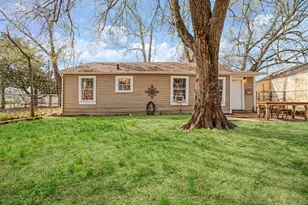 1115 SE 13th St, Paris, TX 75460 - Photo 14