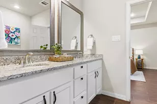 1310 Yale St, River Oaks, TX 76114 - Photo 30