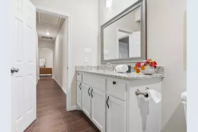 1310 Yale Street, River Oaks, TX 76114 - Photo 24