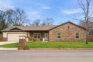 1310 Yale St, River Oaks, TX 76114 - Photo 2