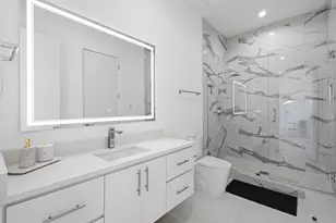 11907 Quincy Ln, Dallas, TX 75230 - Photo 24