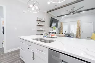 4006 Metropolitan Ave, Dallas, TX 75210 - Photo 8