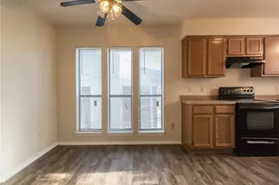 2121 Country Oaks Dr, Garland, TX 75040 - Photo 8