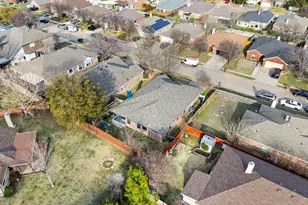 609 Oak Hollow Trail, Saginaw, TX 76179 - Photo 32