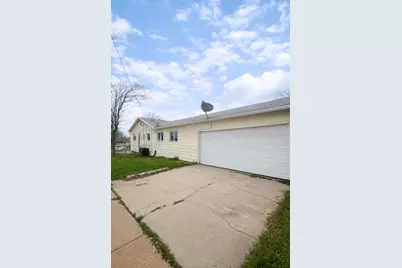 1413 Lindsey Street, Fort Worth, TX 76105 - Photo 2