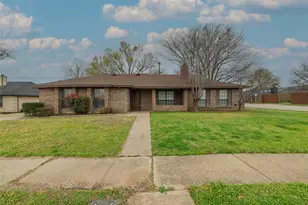 2600 Dalewood Ct, Bedford, TX 76022 - Photo 1