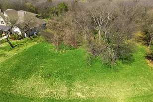 2611 Creekwood Dr, Cedar Hill, TX 75104 - Photo 1