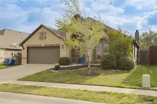 118 Gateway Dr, Alvarado, TX 76009 - Photo 36