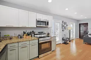 2722 Knight St, Dallas, TX 75219 - Photo 10