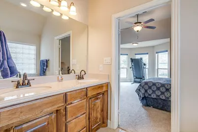 9815 Ravenswood Road, Granbury, TX 76049 - Photo 24