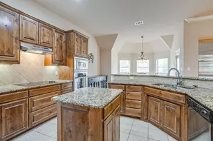 9815 Ravenswood Rd, Granbury, TX 76049 - Photo 16