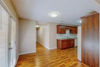 1912 N Irving Heights Drive, Irving, TX 75061 - Photo 12