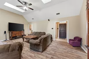 14529 County Rd 511, Venus, TX 76084 - Photo 10