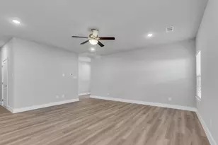 121 W Morton St, Denison, TX 75021 - Photo 10