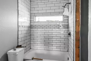 244 Smith Cir, Point, TX 75472 - Photo 14