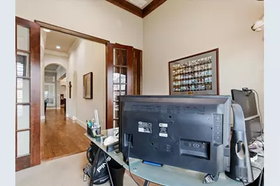 2115 N Hill Drive, Irving, TX 75038 - Photo 28