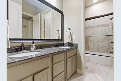 2115 N Hill Drive, Irving, TX 75038 - Photo 36