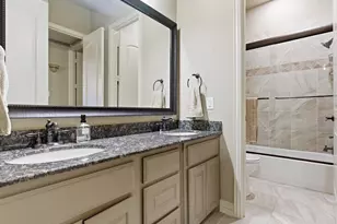 2115 N Hill Dr, Irving, TX 75038 - Photo 36